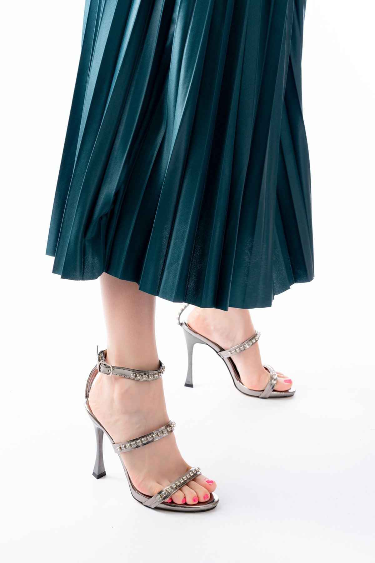 Ayakkabı Aşkı A-40 Platin Taşlı Platformlu Topuklu Kadın Ayakkabı