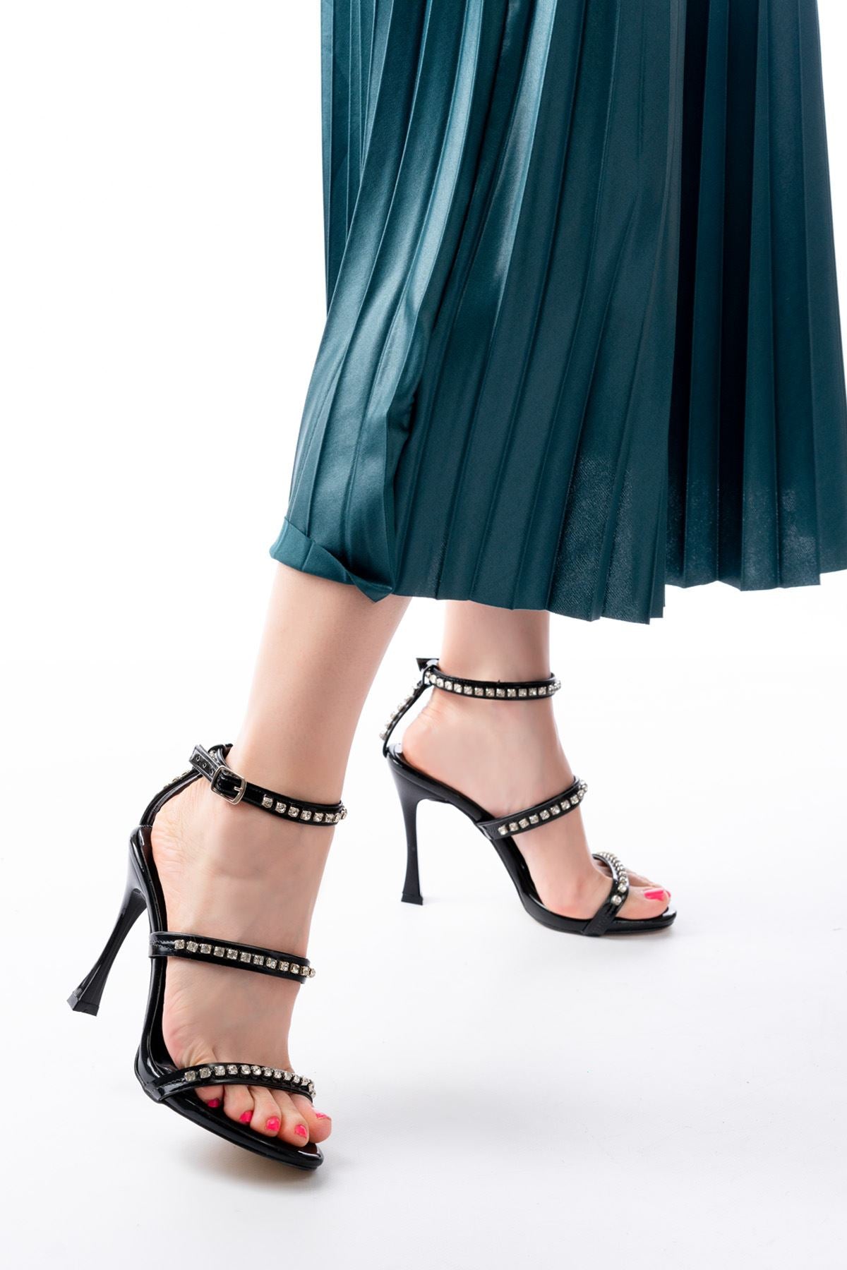 Ayakkabı Aşkı Siyah Taşlı Platformlu Topuklu Kadın Ayakkabı