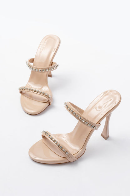 Ayakkabı Aşkı Kadın Bej Rugan Taşlı Platformlu Topuklu Terlik