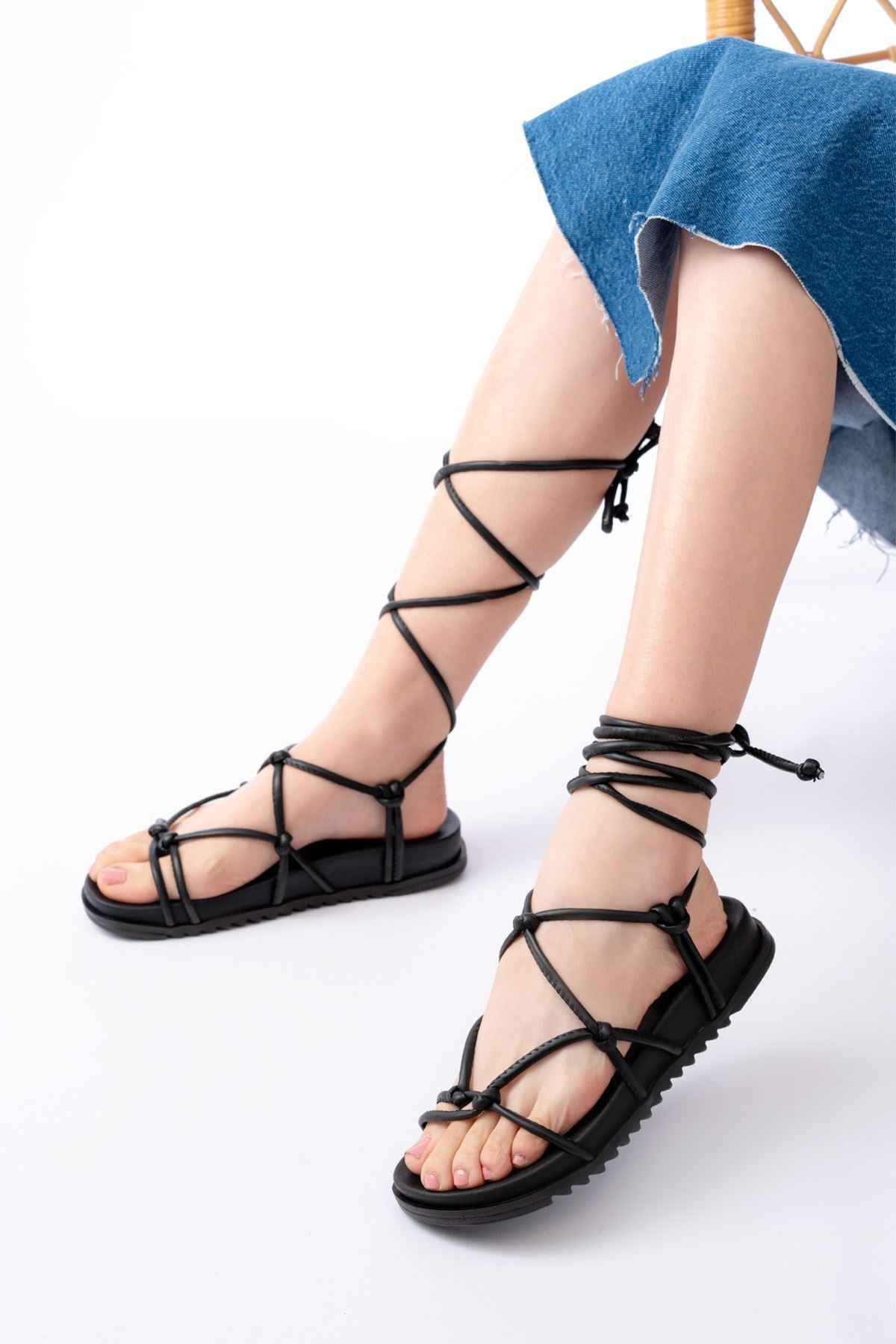 Ayakkabı Aşkı 1001-1001 Siyah Bilekten Bağcıklı Kadın Sandalet