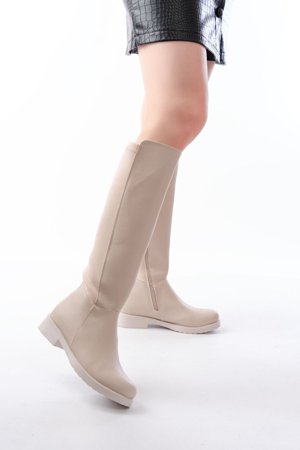 Ayakkabı Aşkı Bej Arka Streç Fermuarlı Günlük Kadın Çizme - Ayakkabı Aşkı