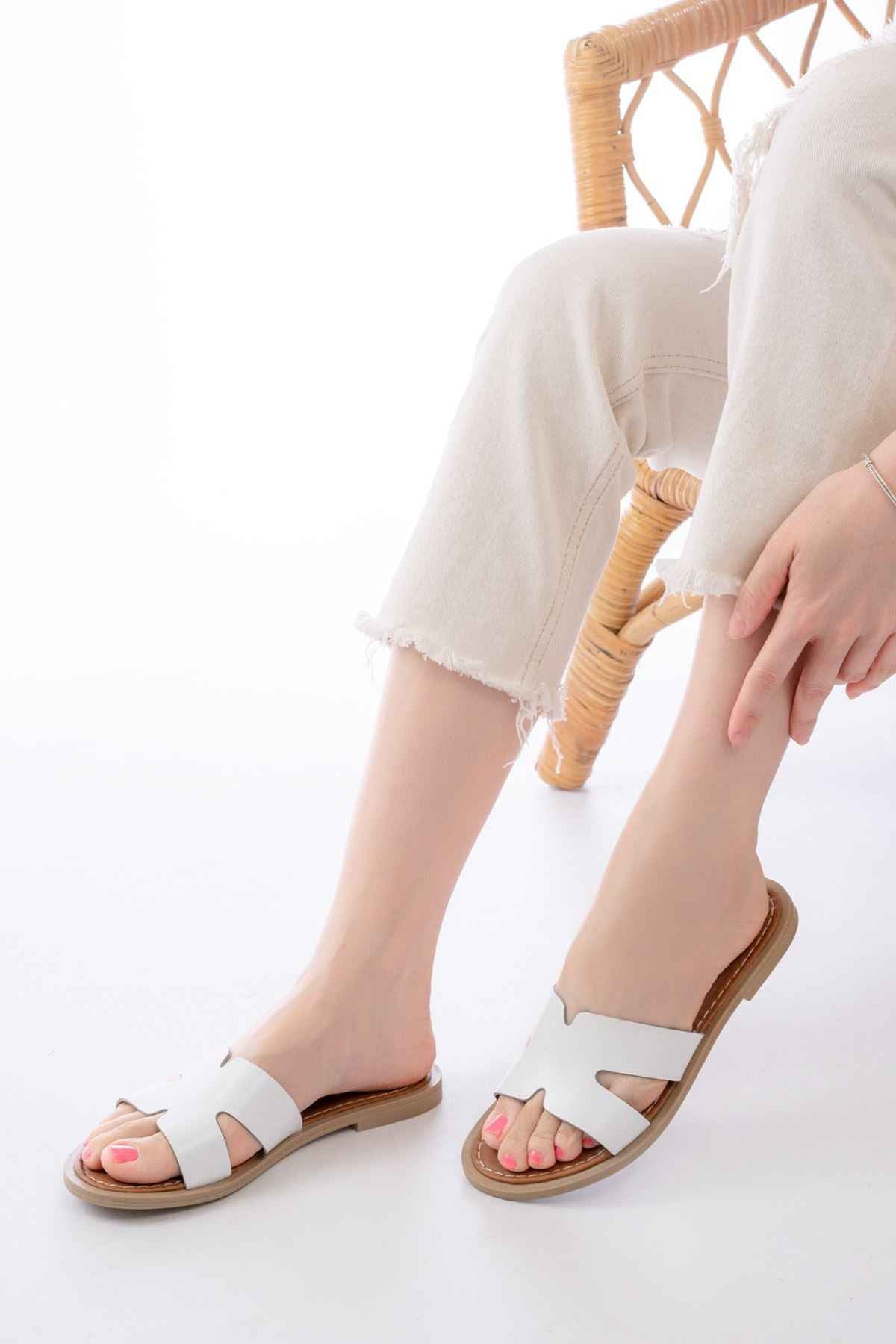 Ayakkabı Aşkı 169-6100 Beyaz Ortopedik Hakiki Deri Kadın Terlik