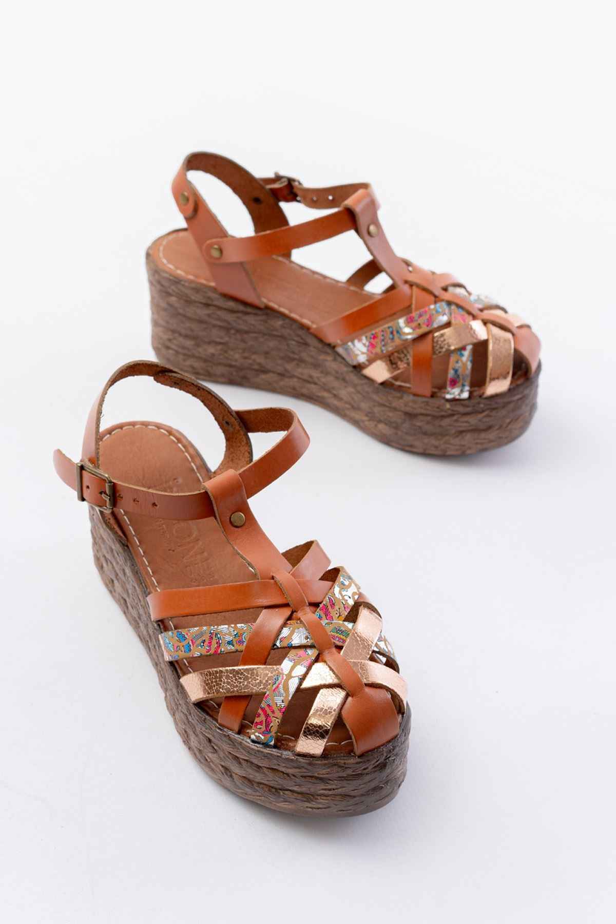 Ayakkabı Aşkı 684-02 Taba Garni Ortopedik Hakiki Deri Dolgu Kadın Sandalet