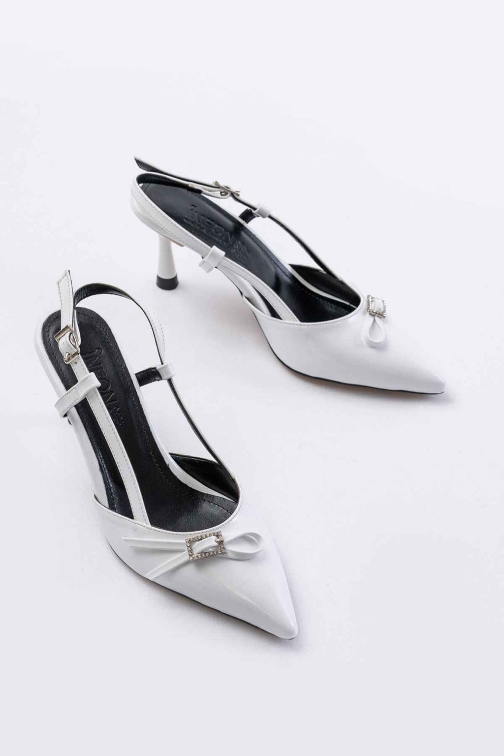 Ayakkabı Aşkı Inf-2300 Beyaz Rugan Günlük Arkası Açık Fiyonklu Topuklu Bayan Ayakkabı