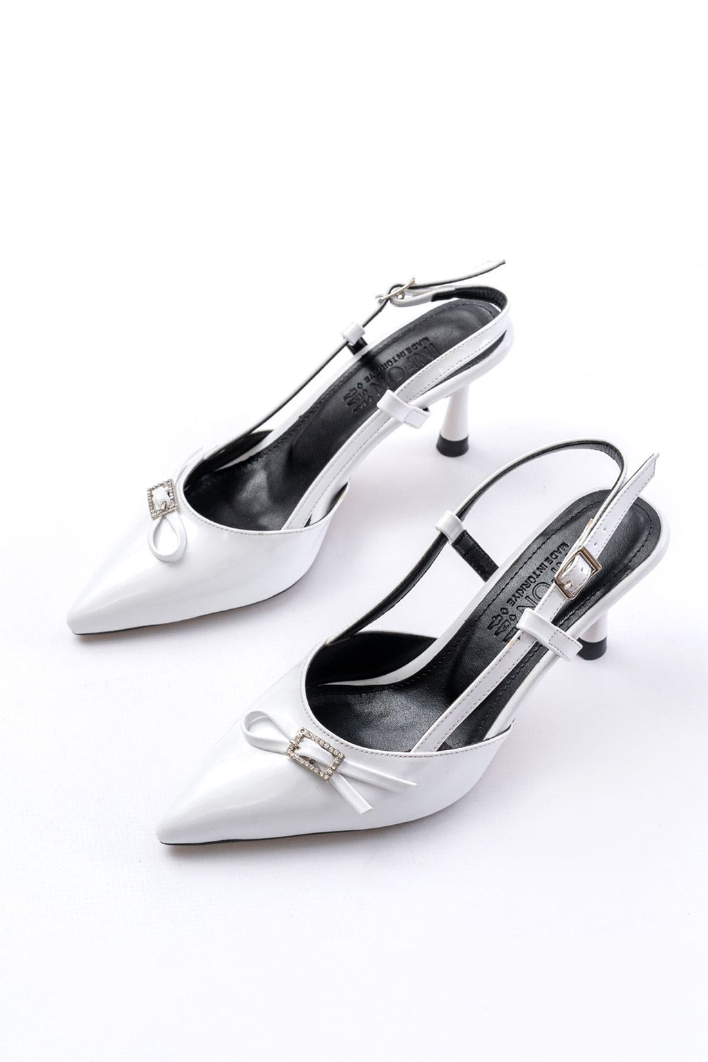 Ayakkabı Aşkı İNF-23 Beyaz Rugan Günlük Arkası Açık Fiyonklu Topuklu Bayan Ayakkabı - Ayakkabı Aşkı