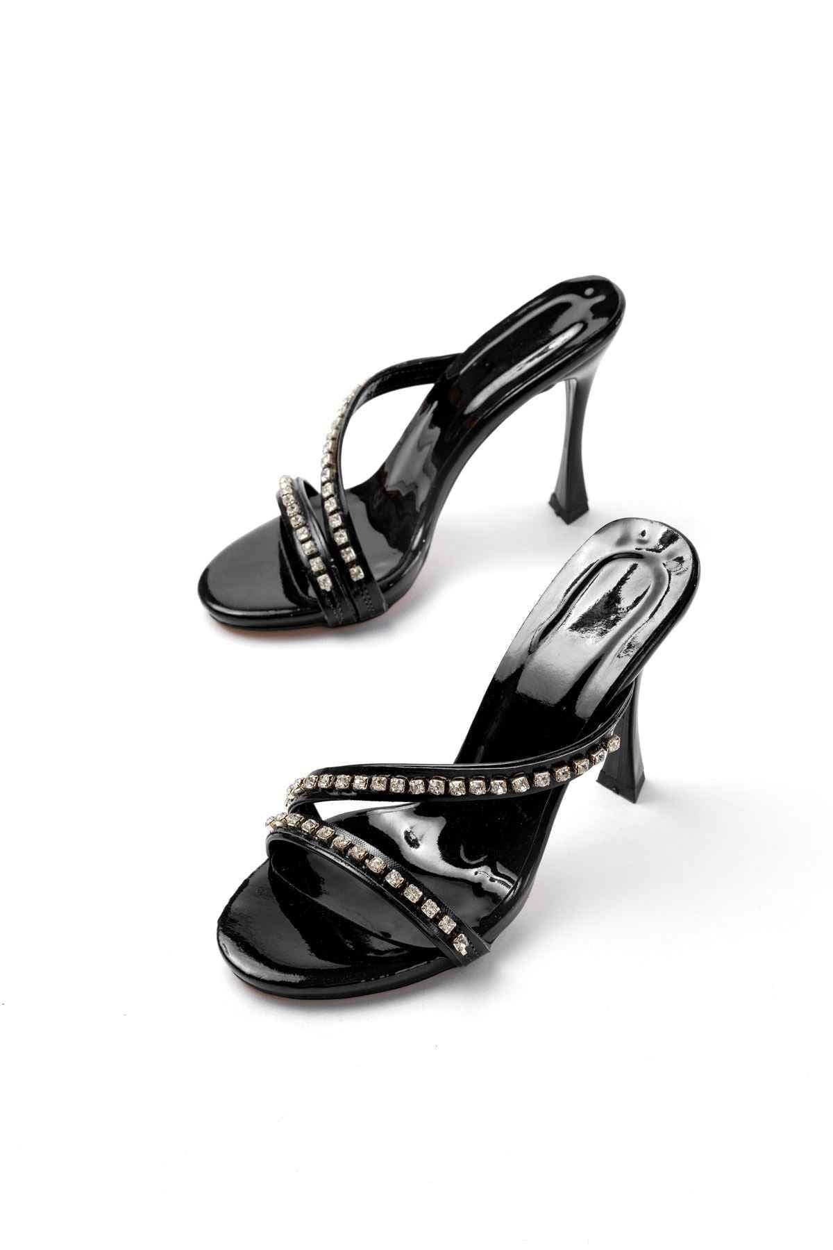 Ayakkabı Aşkı  A-60 Kadın Siyah Gümüş Taşlı Platformlu Topuklu Terlik