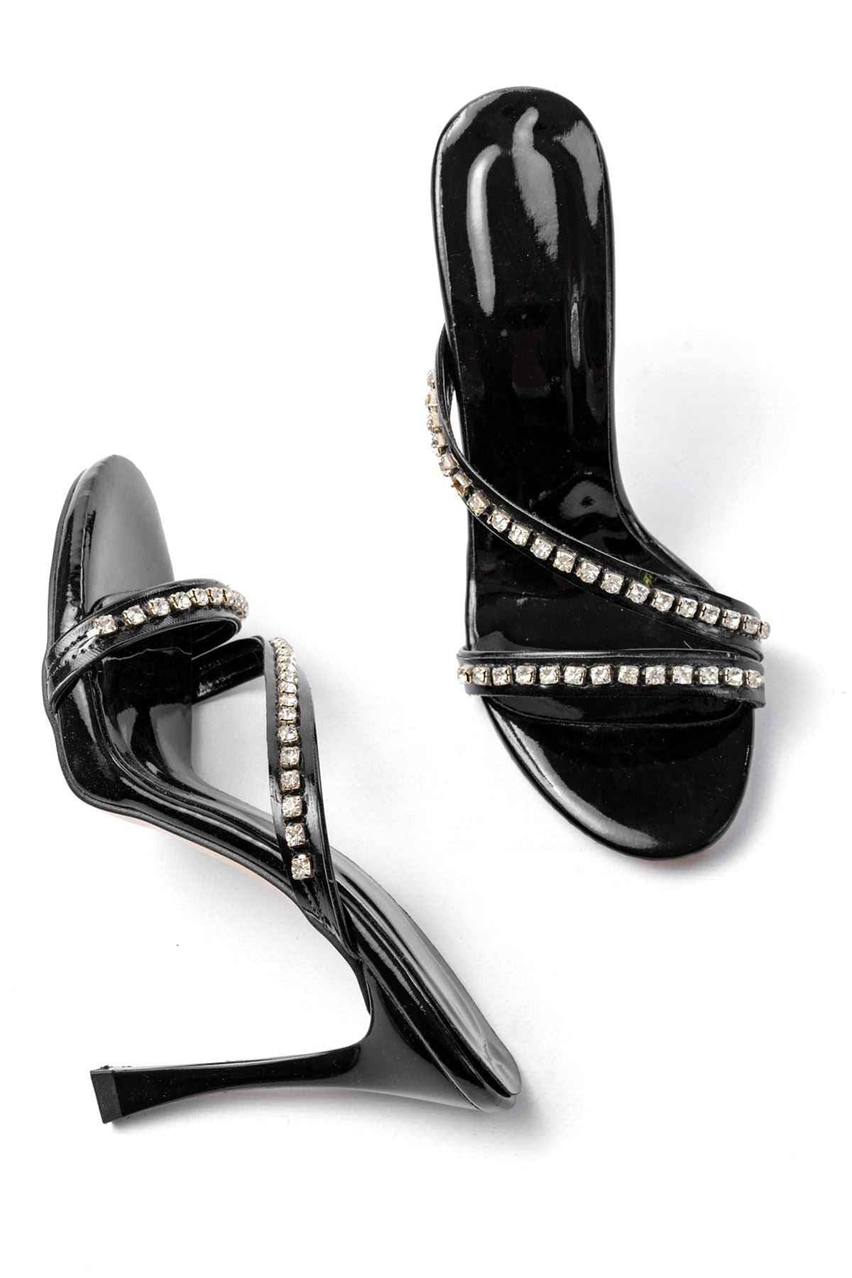 Ayakkabı Aşkı  A-60 Kadın Siyah Gümüş Taşlı Platformlu Topuklu Terlik