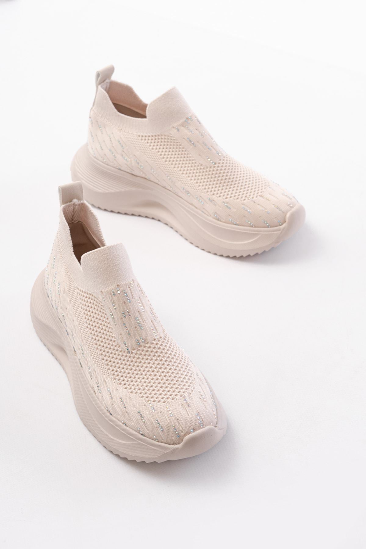 Ayakkabı Aşkı Bej Fileli Faillant Taban Taş Aksesuarlı Günlük Spor Ayakkabı - Ayakkabı Aşkı