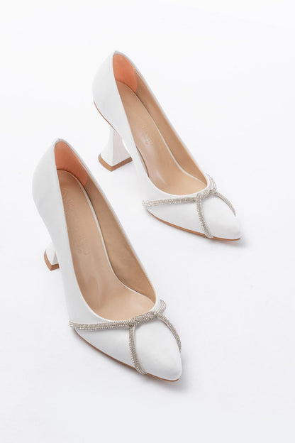 Ayakkabı Aşkı Beyaz Günlük Sarmal Taşlı Topuklu Kadın Ayakkabı