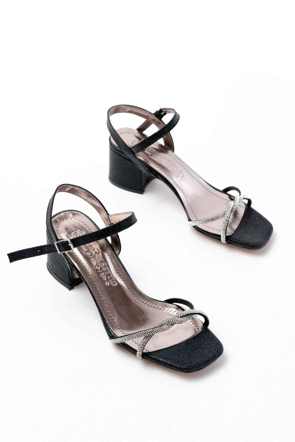 Ayakkabı Aşkı K-888 Kadın Siyah Ince Sarmal Bantlı Topuklu Ayakkabı