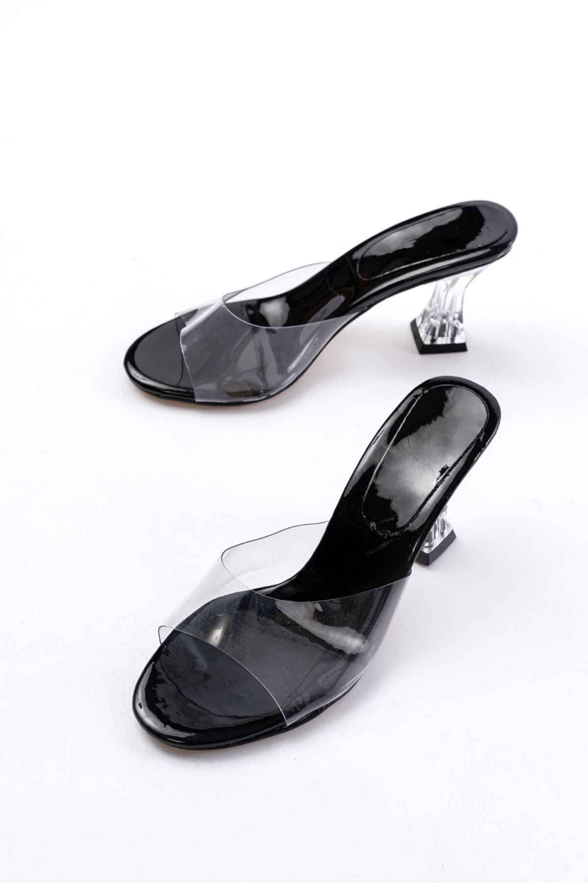 Ayakkabı Aşkı S-619 Siyah Rugan Şeffaf Bantlı Şeffaf Topuklu Yuvarlak Burunlu Kadın Terlik