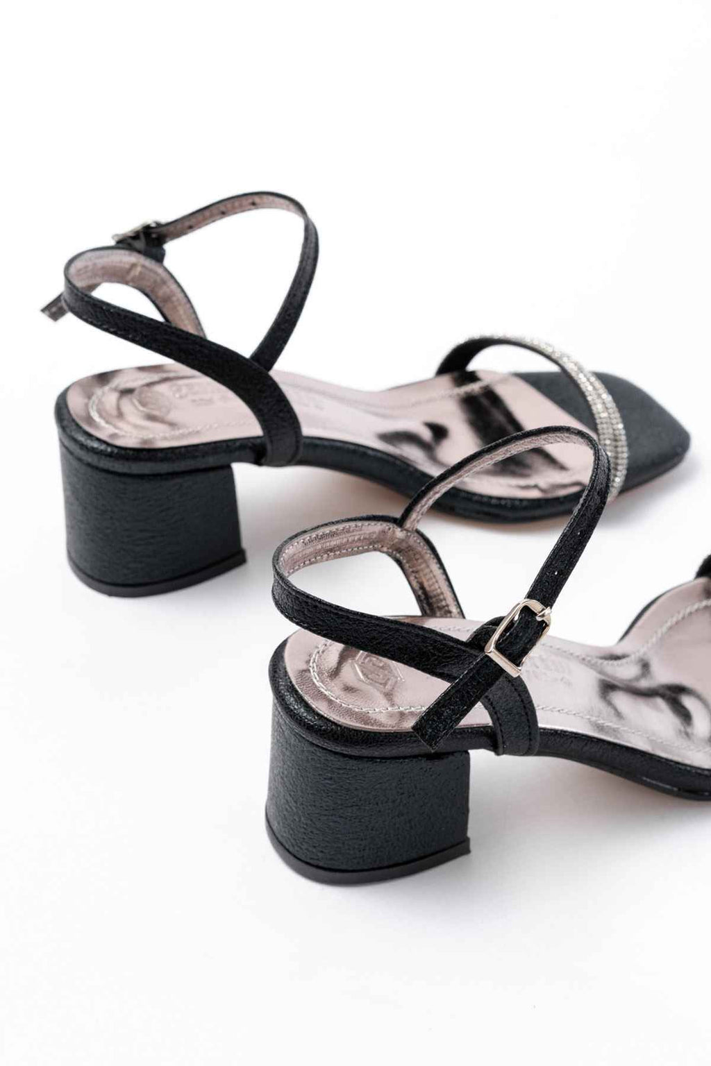 Ayakkabı Aşkı S-890 Siyah Çift Bantlı Taşlı Kalın Topuklu Kadın Ayakkabı