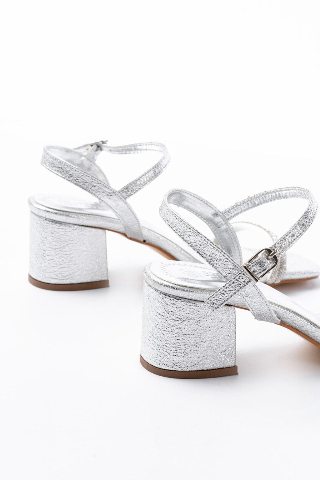 Ayakkabı Aşkı Gümüş Çift Bantlı Taşlı Kalın Topuklu Kadın Ayakkabı - Ayakkabı Aşkı