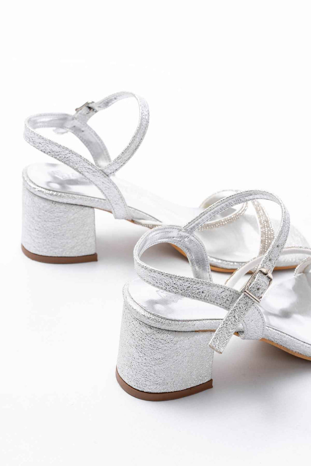 Ayakkabı Aşkı  S-900  Gümüş Bantlı Taşlı Kalın Şeffaf Topuklu Kadın Ayakkabı