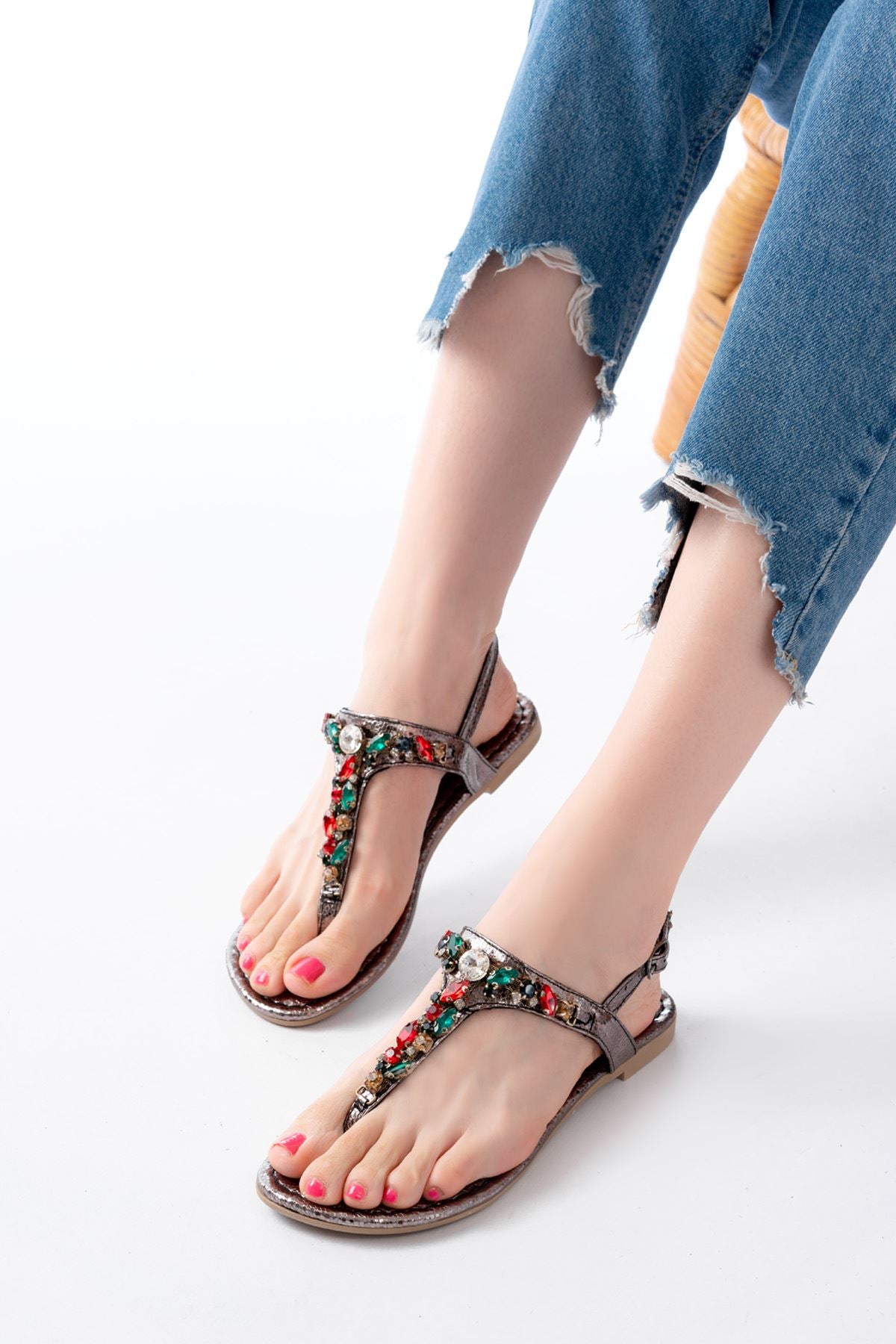 Ayakkabı Aşkı Platin Multi Taşlı Parmak Arası Kadın Sandalet - Ayakkabı Aşkı