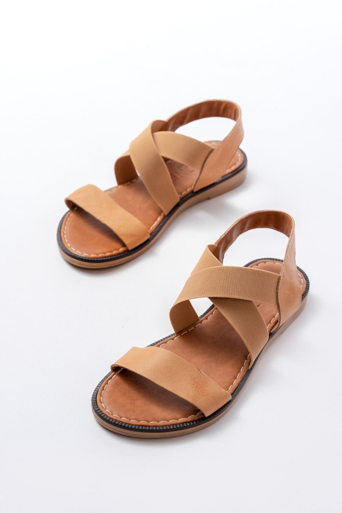 Ayakkabı Aşkı Bej Tek Bantlı Lastikli Hakiki Deri Ortopedik Taban Kadın Sandalet