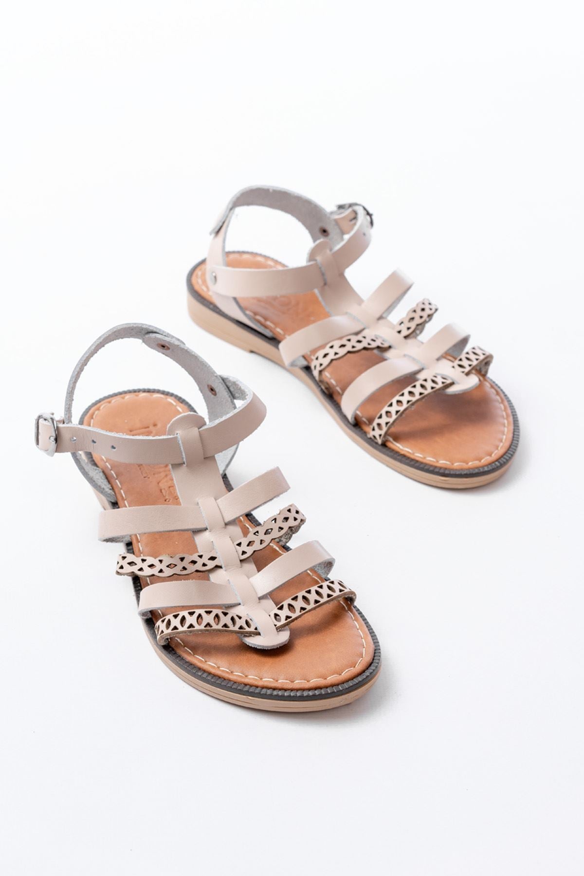 Ayakkabı Aşkı Bej Lazerli Kesim Hakiki Deri Ortopedik Taban Günlük Kadın Sandalet