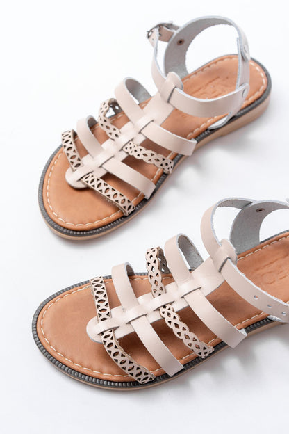 Ayakkabı Aşkı Bej Lazerli Kesim Hakiki Deri Ortopedik Taban Günlük Kadın Sandalet