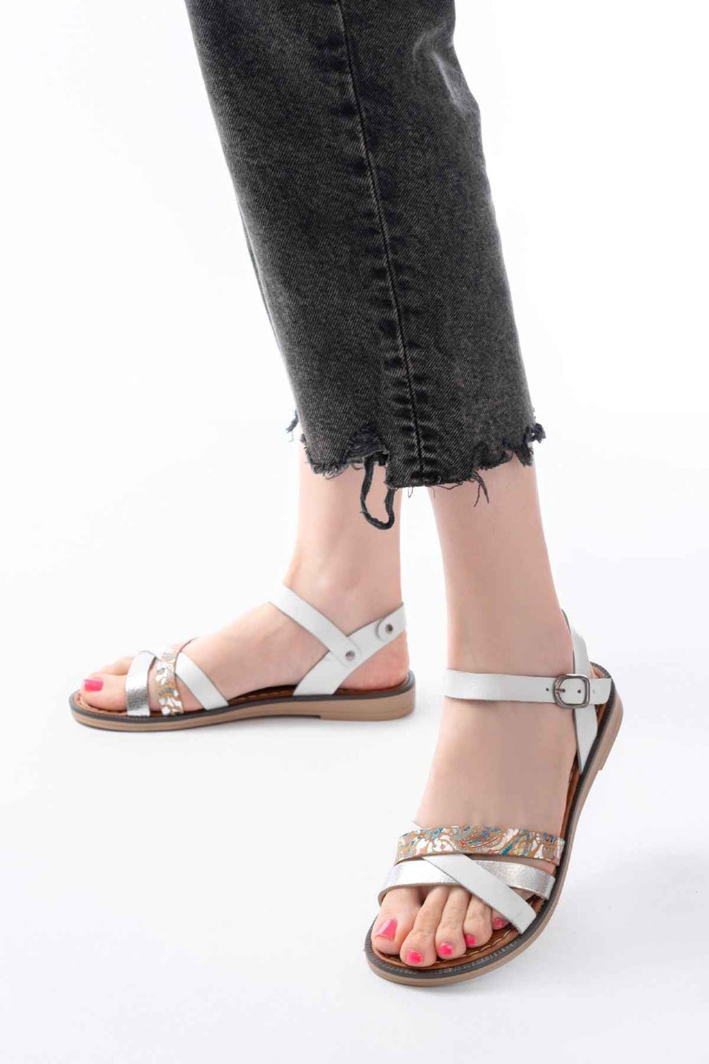 Ayakkabı Aşkı 205-015 Beyaz Garni Ortopedik Hakiki Deri Kadın Sandalet