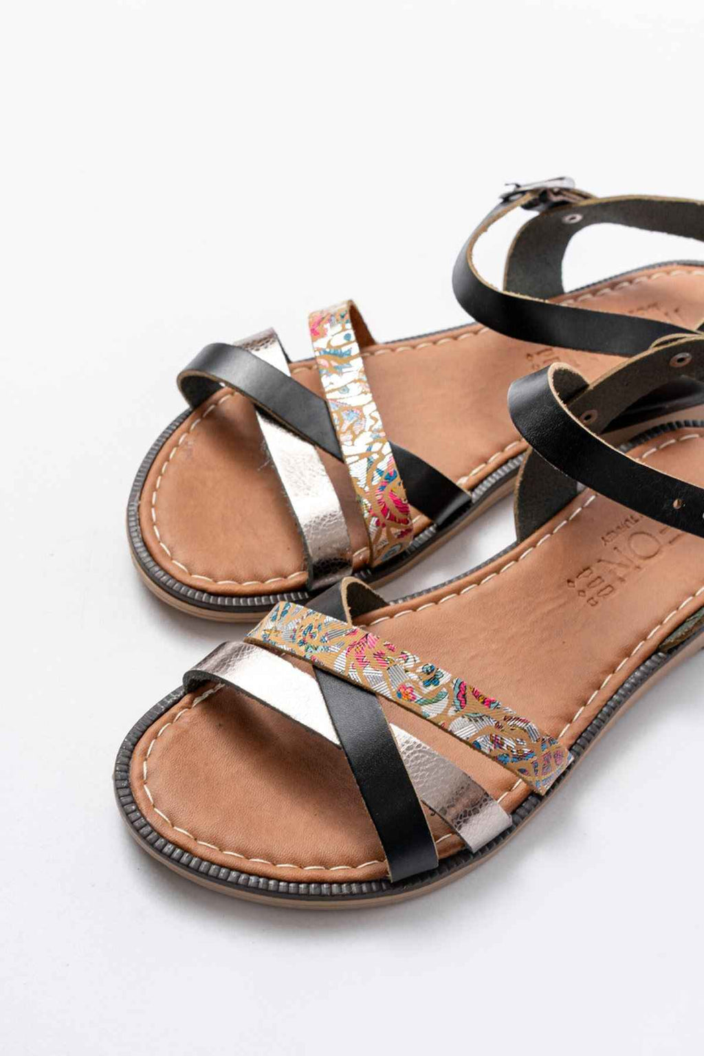 Ayakkabı Aşkı 205-015 Siyah Garni Ortopedik Hakiki Deri  Kadın Sandalet