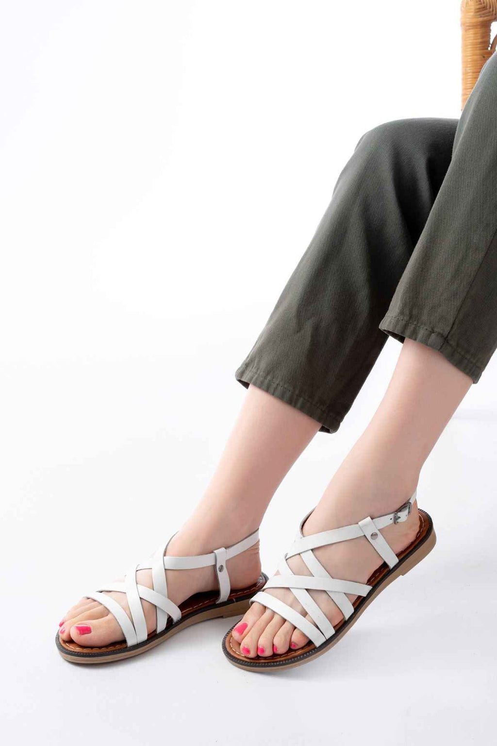 Ayakkabı Aşkı 205-017 Beyaz Ortopedik Hakiki Deri Kadın Sandalet