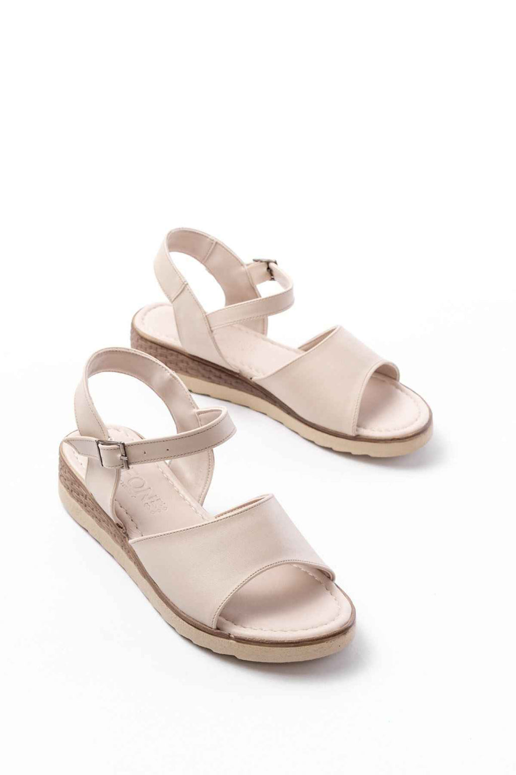 Ayakkabı Aşkı 692-500 Bej Ortopedik Taban Tokalı Kadın Sandalet