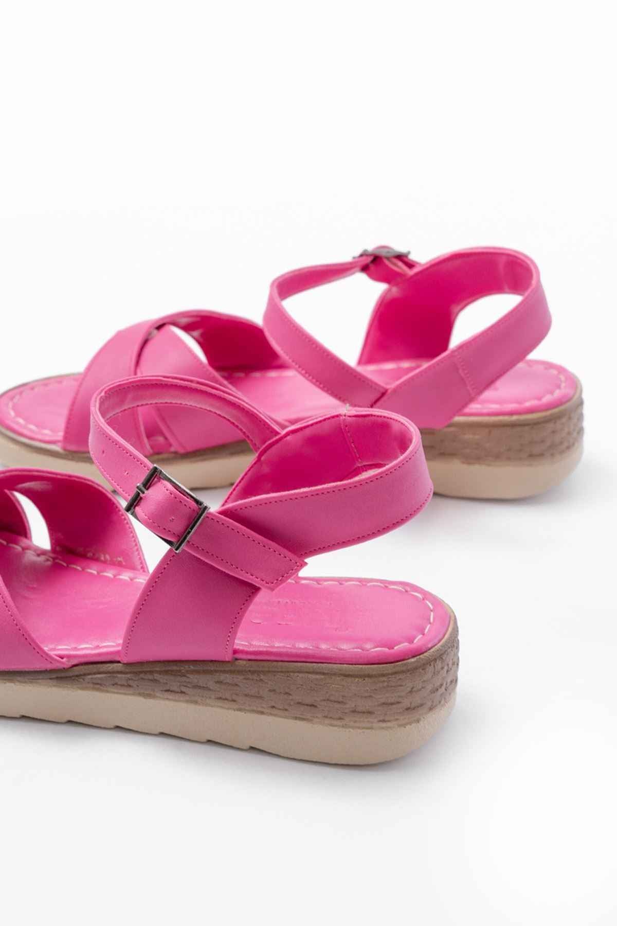 Ayakkabı Aşkı 692-564 Fuşya Ortopedik Taban Çapraz Tokalı Kadın Sandalet