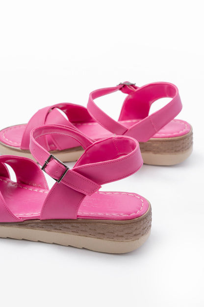 Ayakkabı Aşkı Fuşya Ortopedik Taban Çapraz Tokalı Kadın Sandalet