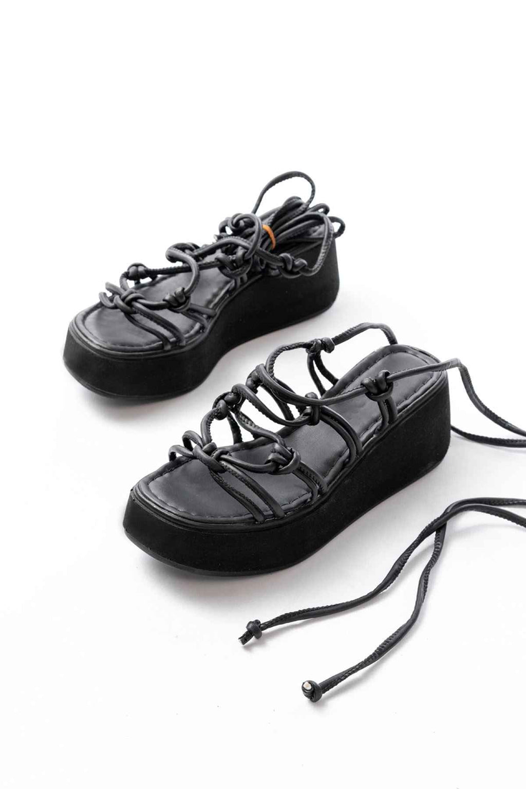 Ayakkabı Aşkı 1023 Siyah Dolgu Topuk Kadın Sandalet