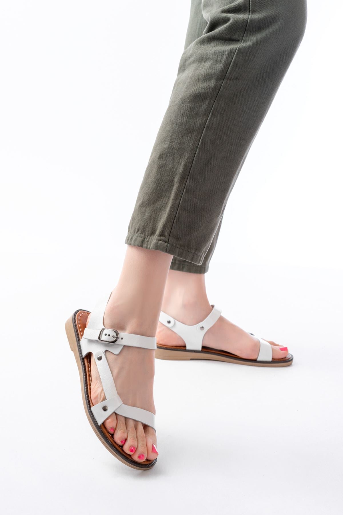 Ayakkabı Aşkı Beyaz Hakiki Deri Tokalı Kadın Sandalet - Ayakkabı Aşkı