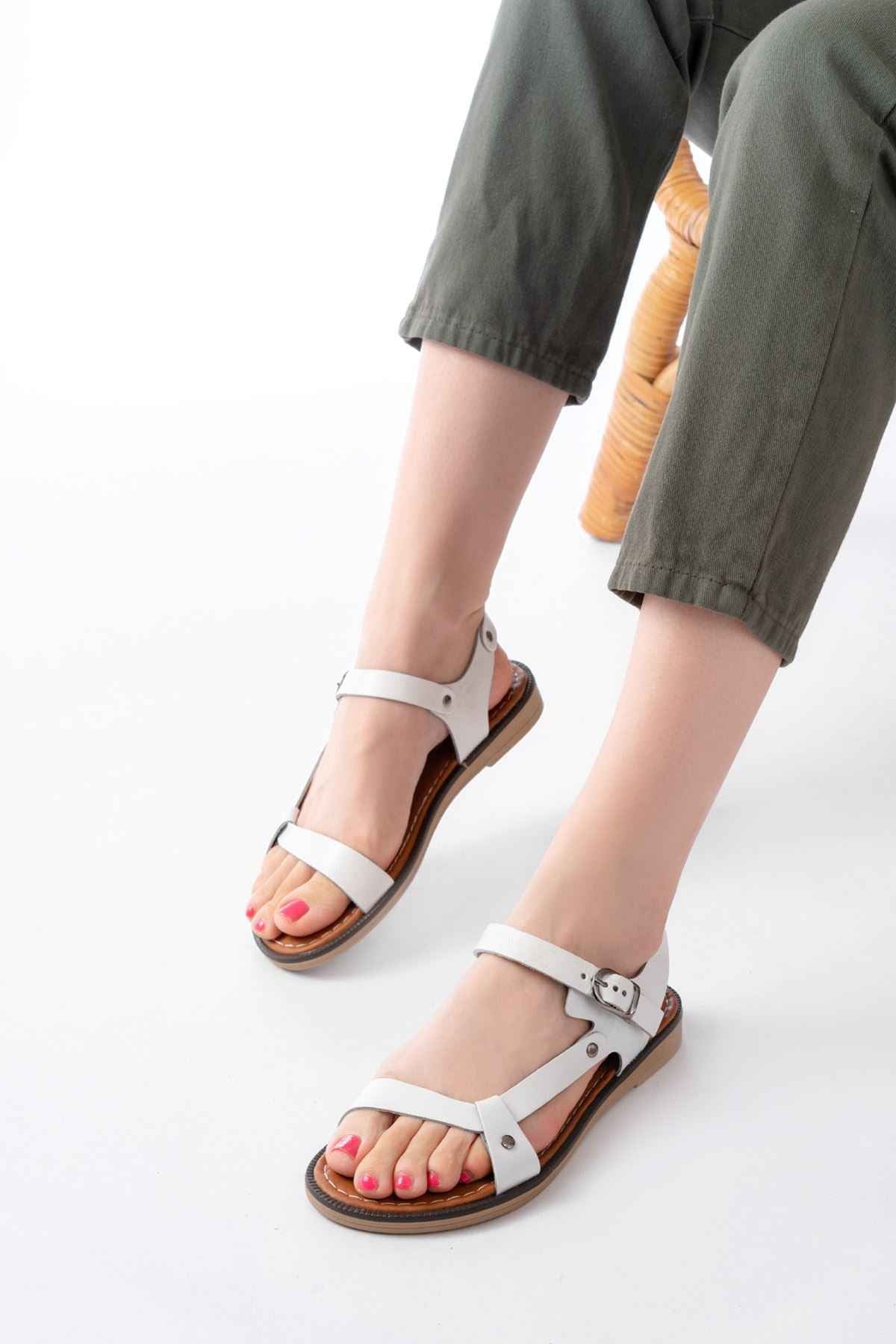 Ayakkabı Aşkı 205-090 Beyaz Hakiki Deri Tokalı Kadın Sandalet