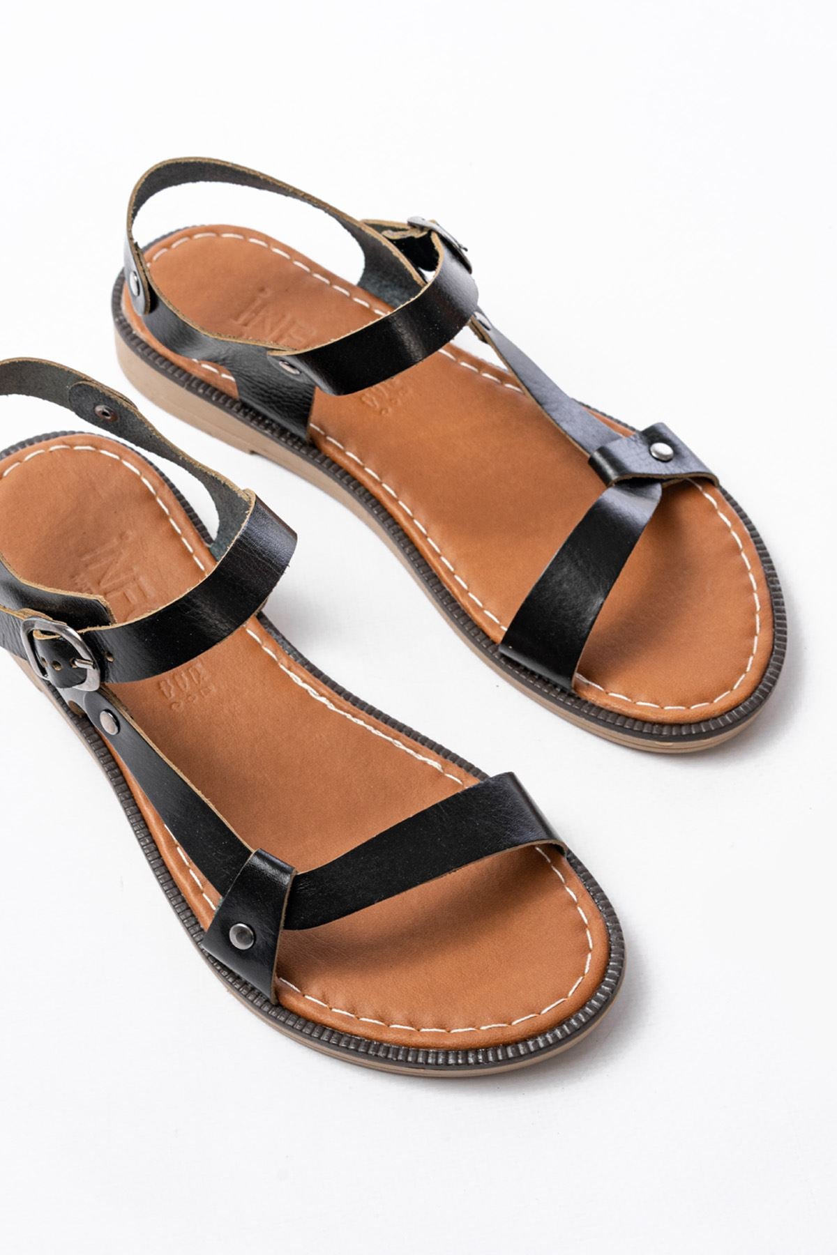 Ayakkabı Aşkı Siyah Hakiki Deri Tokalı Kadın Sandalet