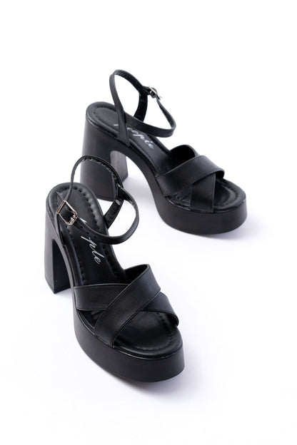 Ayakkabı Aşkı Siyah Çapraz Kalın Topuklu Kadın Sandalet