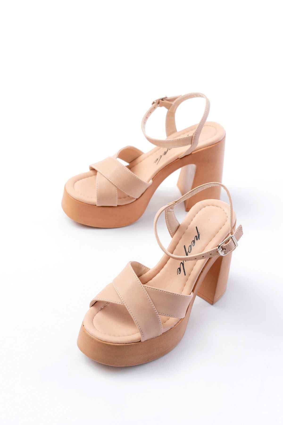 Ayakkabı Aşkı P-105 Nut Çapraz Kalın Topuklu Kadın Sandalet