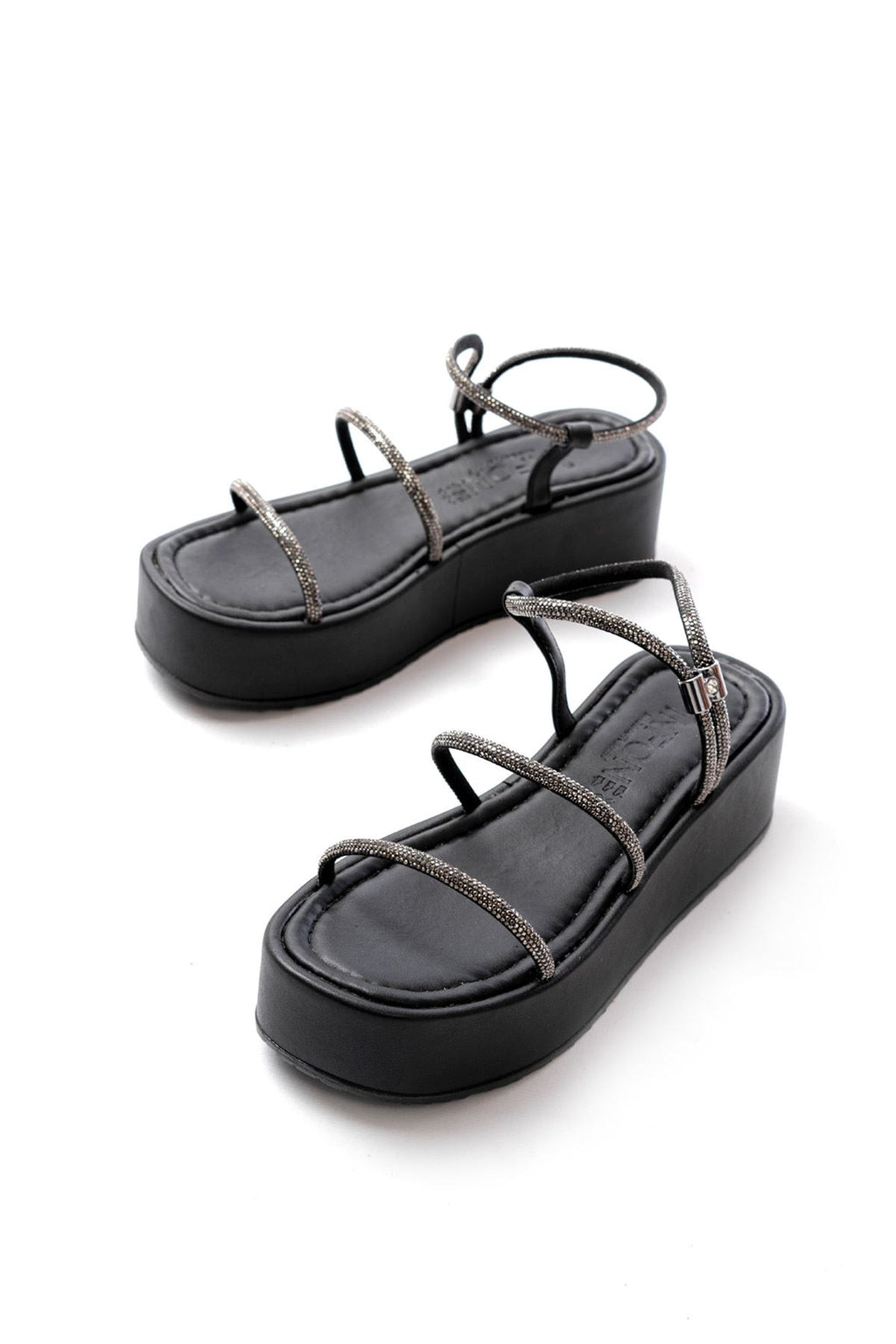 Ayakkabı Aşkı Siyah Platin Taşlı Dolgu Topuklu Kadın Sandalet