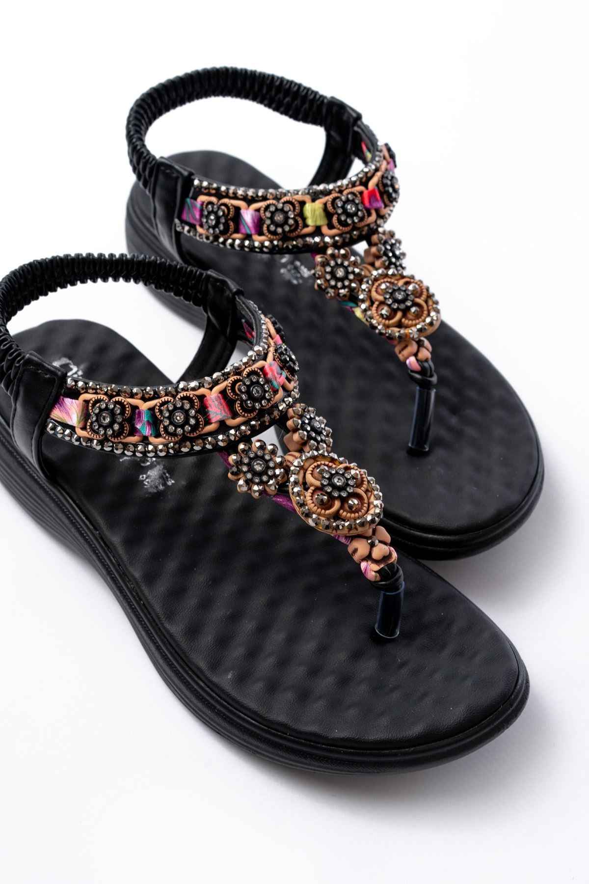Ayakkabı Aşkı Dm-609 Siyah Taşlı Arka Lastikli Parmak Arası Kadın Sandalet