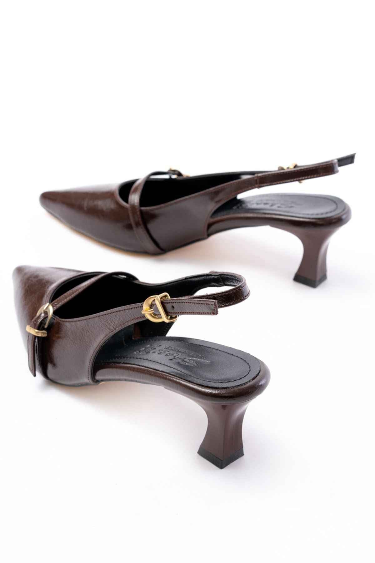 Ayakkabı Aşkı H-470 Kahve Rugan Baret Tokalı Arkası Açık Günlük Kadın Sandalet