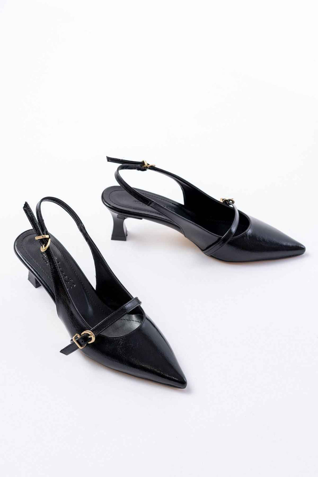 Ayakkabı Aşkı H-470 Siyah Rugan Baret Tokalı Arkası Açık Günlük Kadın Sandalet