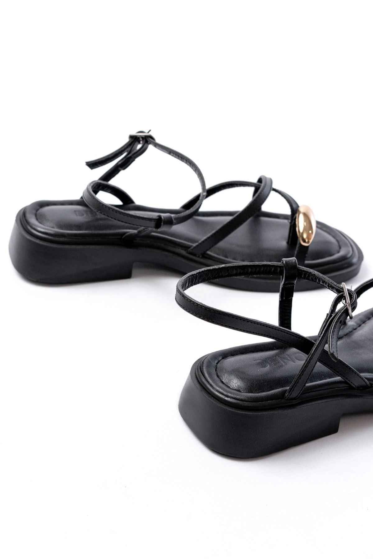 Ayakkabı Aşkı S-101 Siyah Parmak Arası Taş Detaylı Günlük Kadın Sandalet