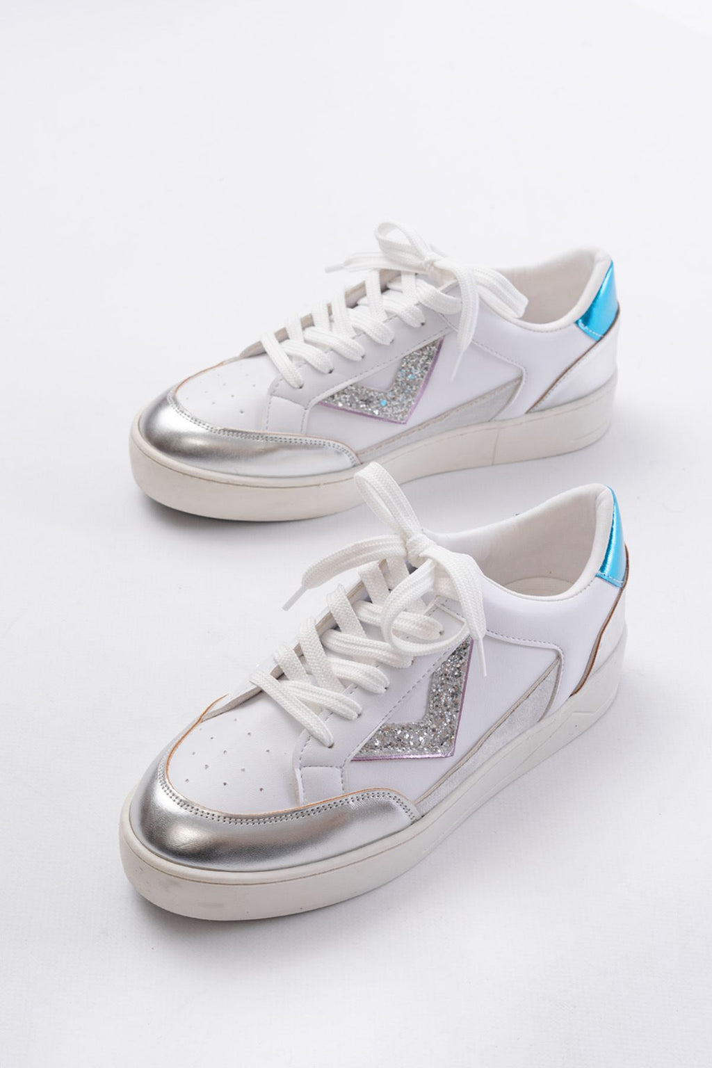 Ayakkabı Aşkı Beyaz Garni Bağcıklı Kadın Spor Ayakkabı - Ayakkabı Aşkı