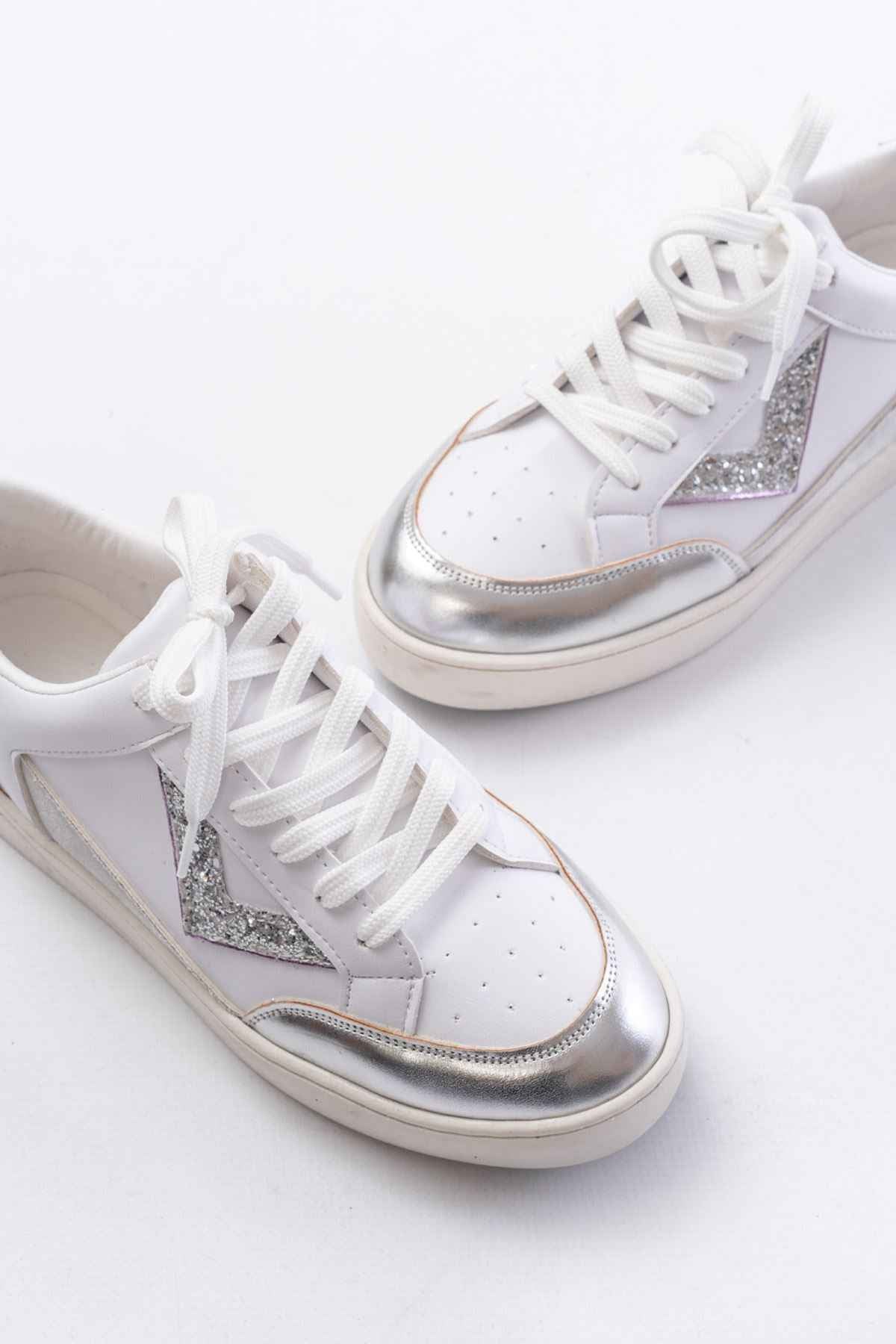 Ayakkabı Aşkı Sv-01 Beyaz Garni Bağcıklı Kadın Spor Ayakkabı