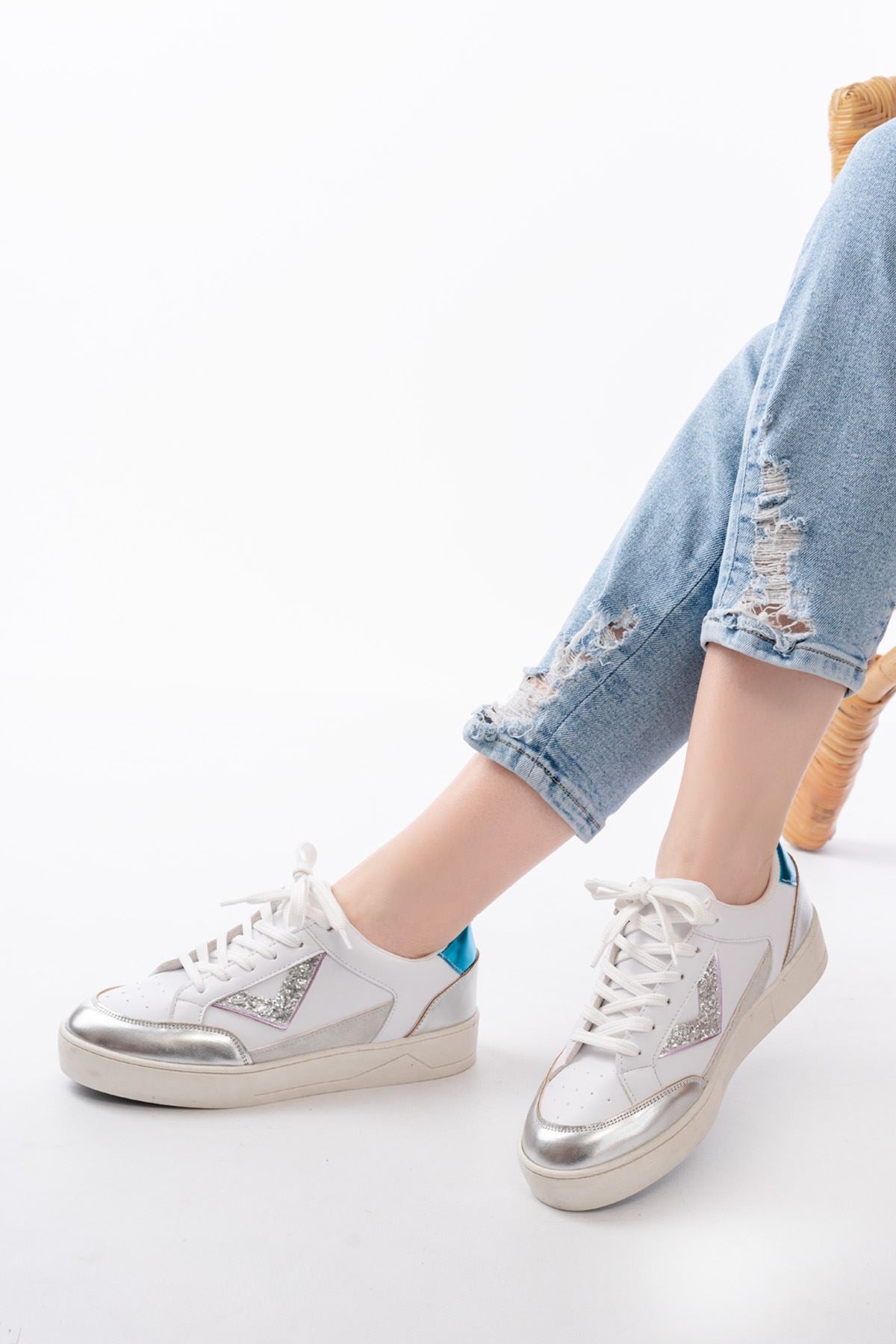 Ayakkabı Aşkı Beyaz Garni Bağcıklı Kadın Spor Ayakkabı - Ayakkabı Aşkı