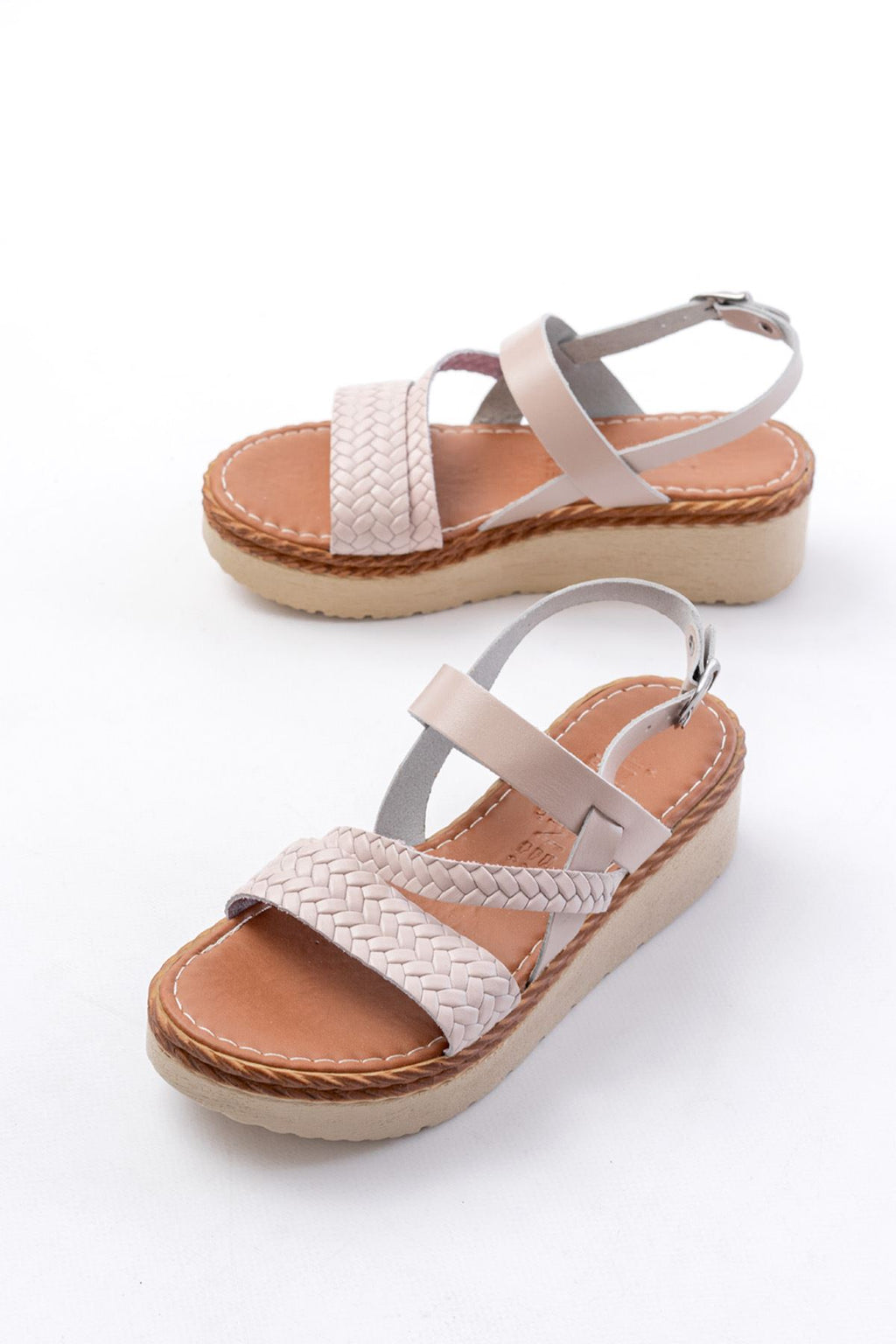 Ayakkabı Aşkı Bej Örgü Desenli Hakiki Deri Ortopedik Taban Kadın Sandalet - Ayakkabı Aşkı