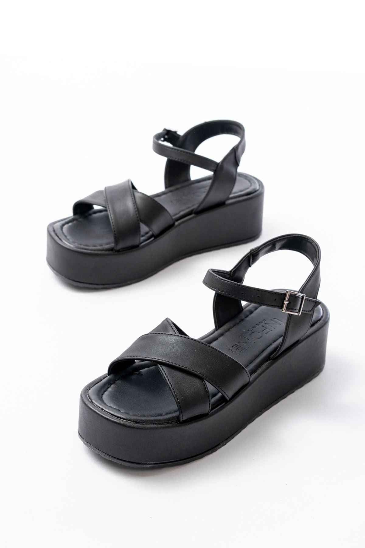 Ayakkabı Aşkı 861-1005 Siyah Günlük Çapraz Dolgu Topuk Kadın Sandalet