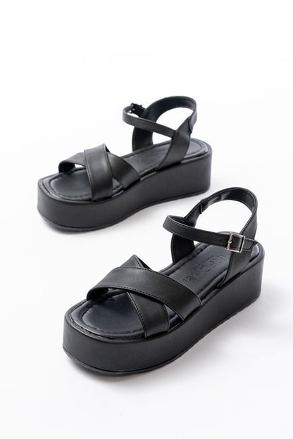 Ayakkabı Aşkı Siyah Günlük Çapraz Dolgu Topuk Kadın Sandalet