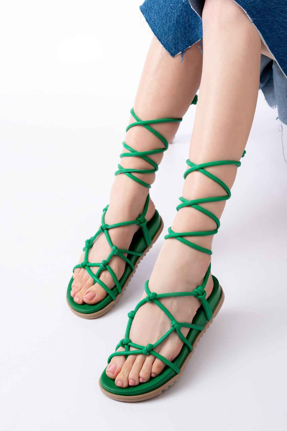 Ayakkabı Aşkı 1001-1001 Çimen Yeşili  Bilekten Bağcıklı Kadın Sandalet