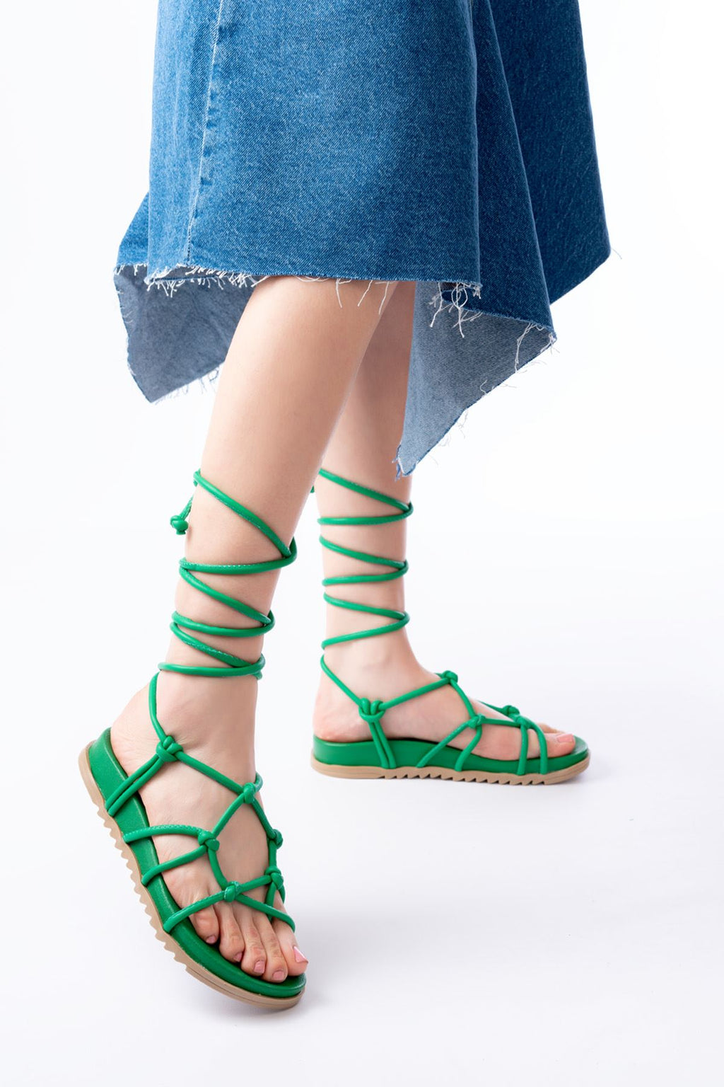 Ayakkabı Aşkı Çimen Yeşili Bilekten Bağcıklı Kadın Sandalet - Ayakkabı Aşkı