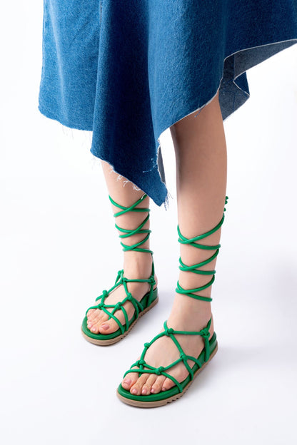 Ayakkabı Aşkı Çimen Yeşili Bilekten Bağcıklı Kadın Sandalet