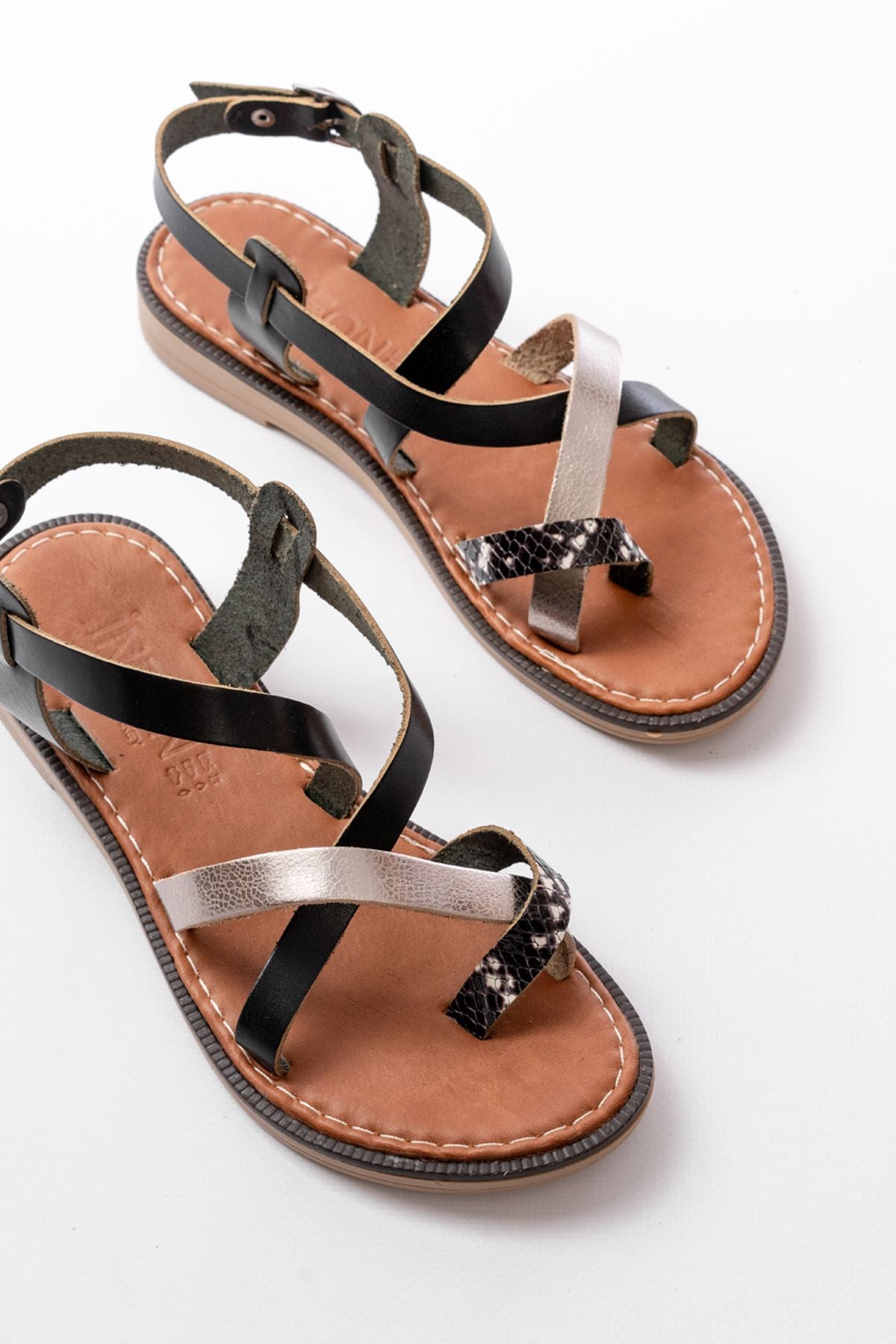 Ayakkabı Aşkı Siyah Garni Ortopedik Hakiki Deri Kadın Sandalet