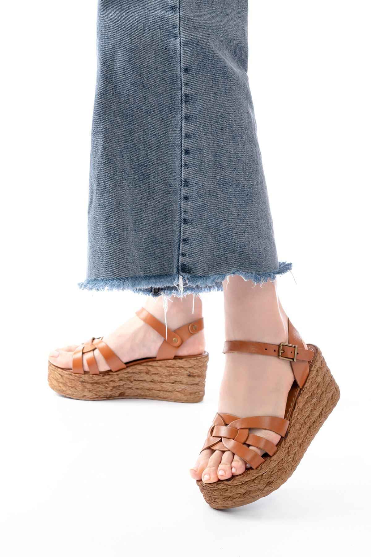 Ayakkabı Aşkı 684-030 Taba Ortopedik Hakiki Deri Dolgu Kadın Sandalet